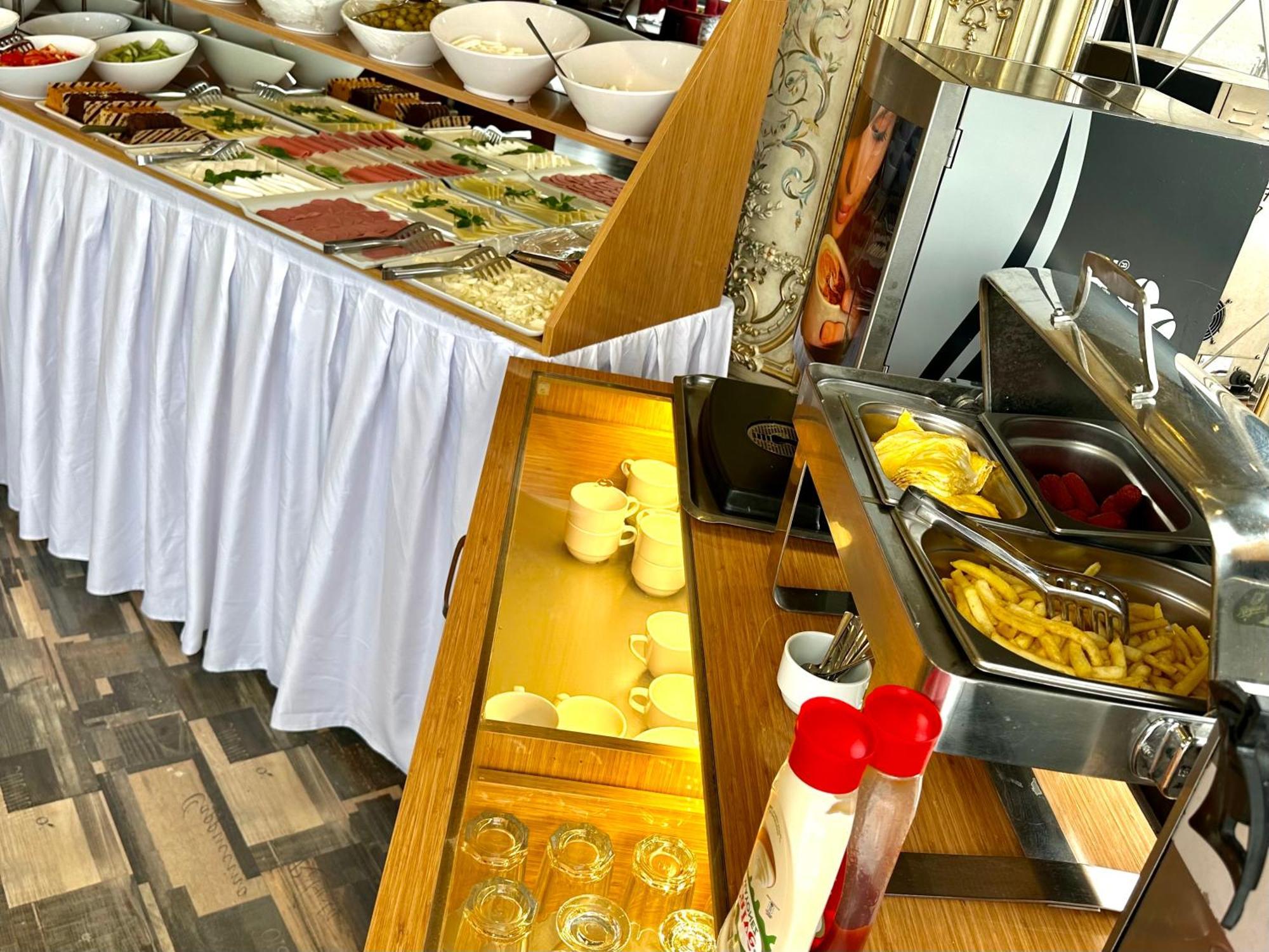 Golden Sand Hotel — Foto 1